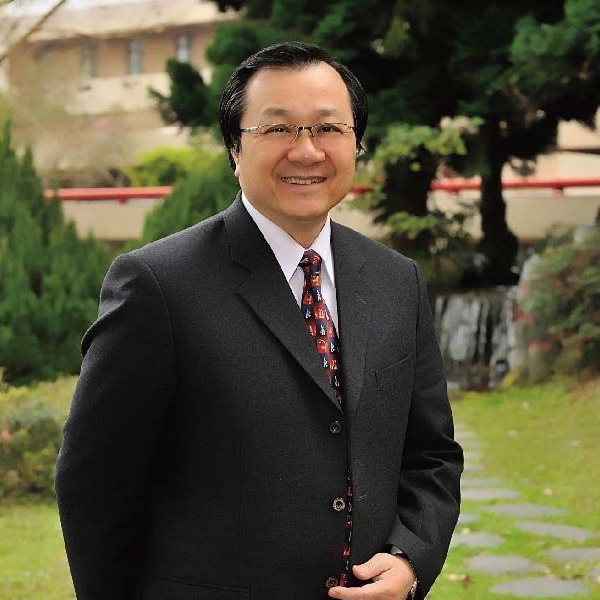 教授鄭志富
